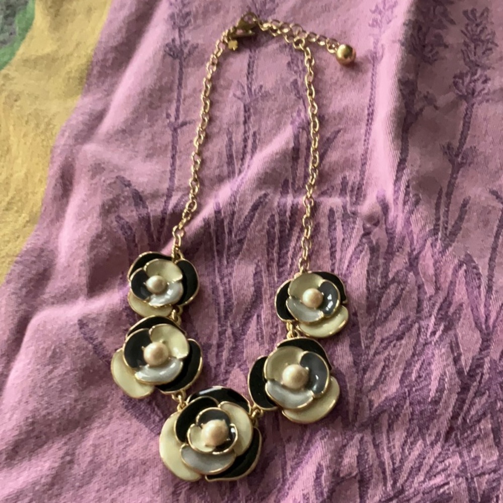 KATE SPADE PETAL NECKLACE